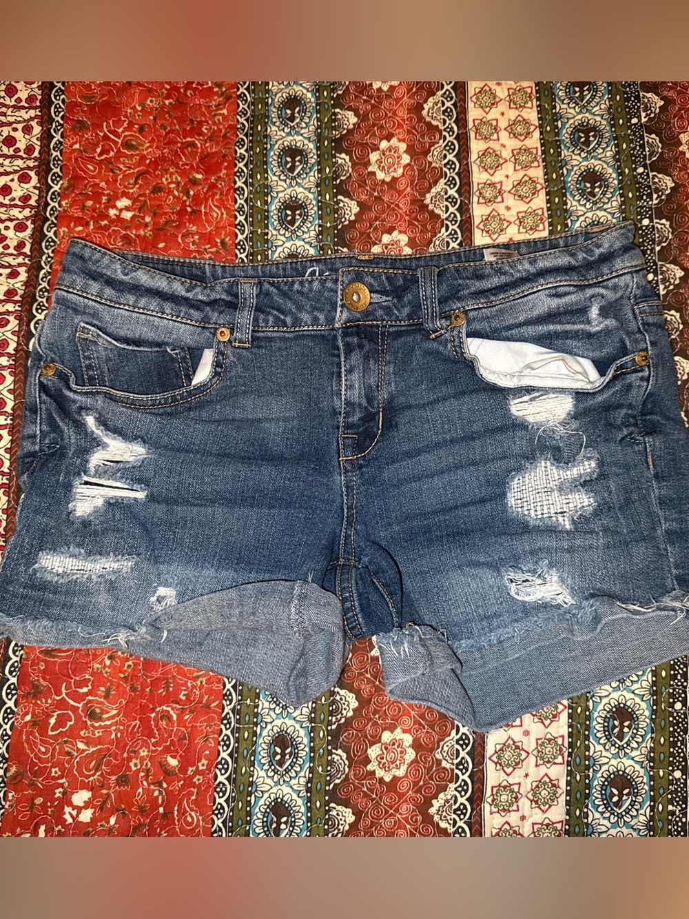 Aeropostale midi shorts. Size 6
